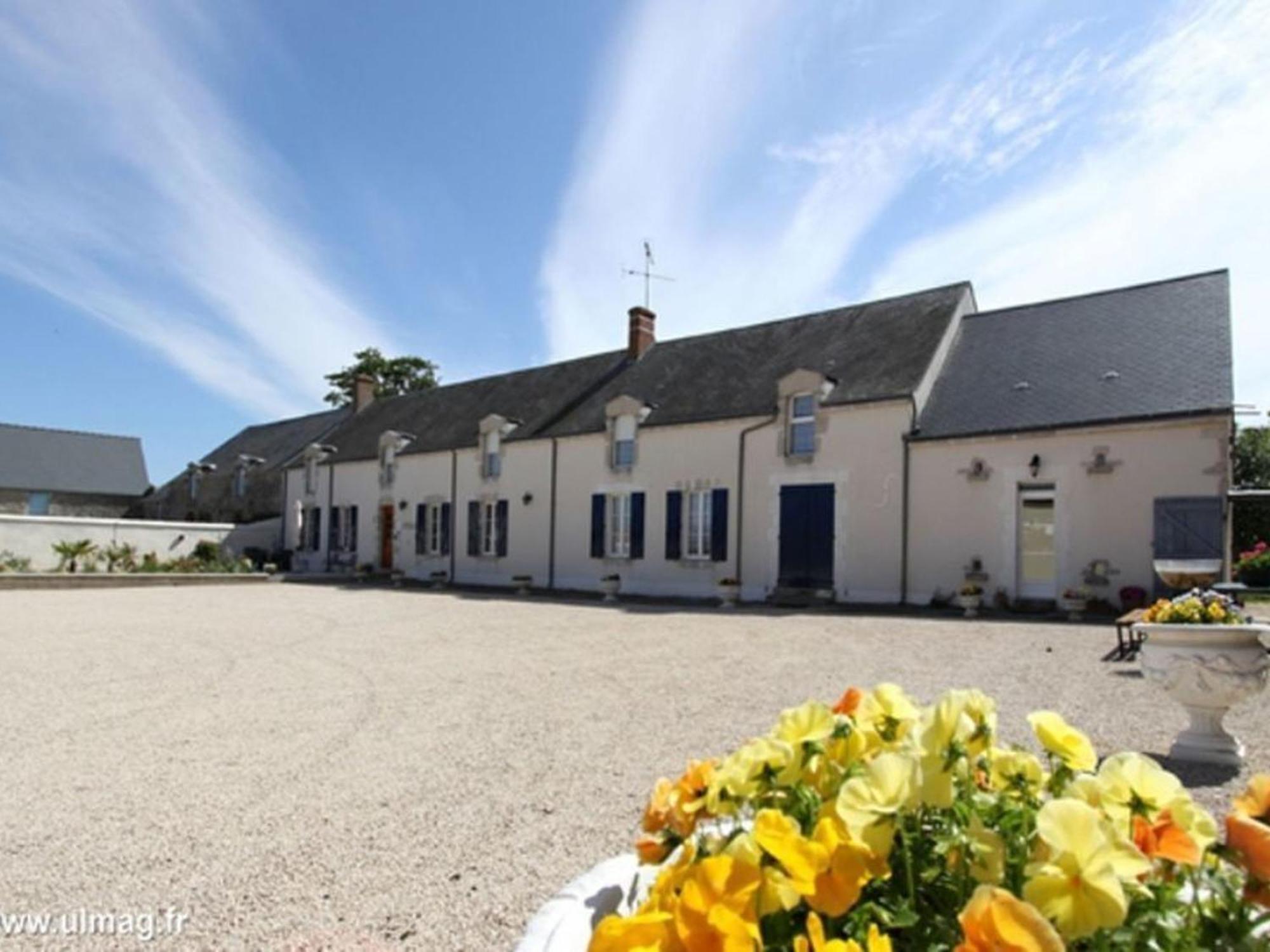 Ferme Renovee Au Calme - 4 Chambres, Petit-Dejeuner Inclu - Fr-1-590-450 Cravant  Kültér fotó